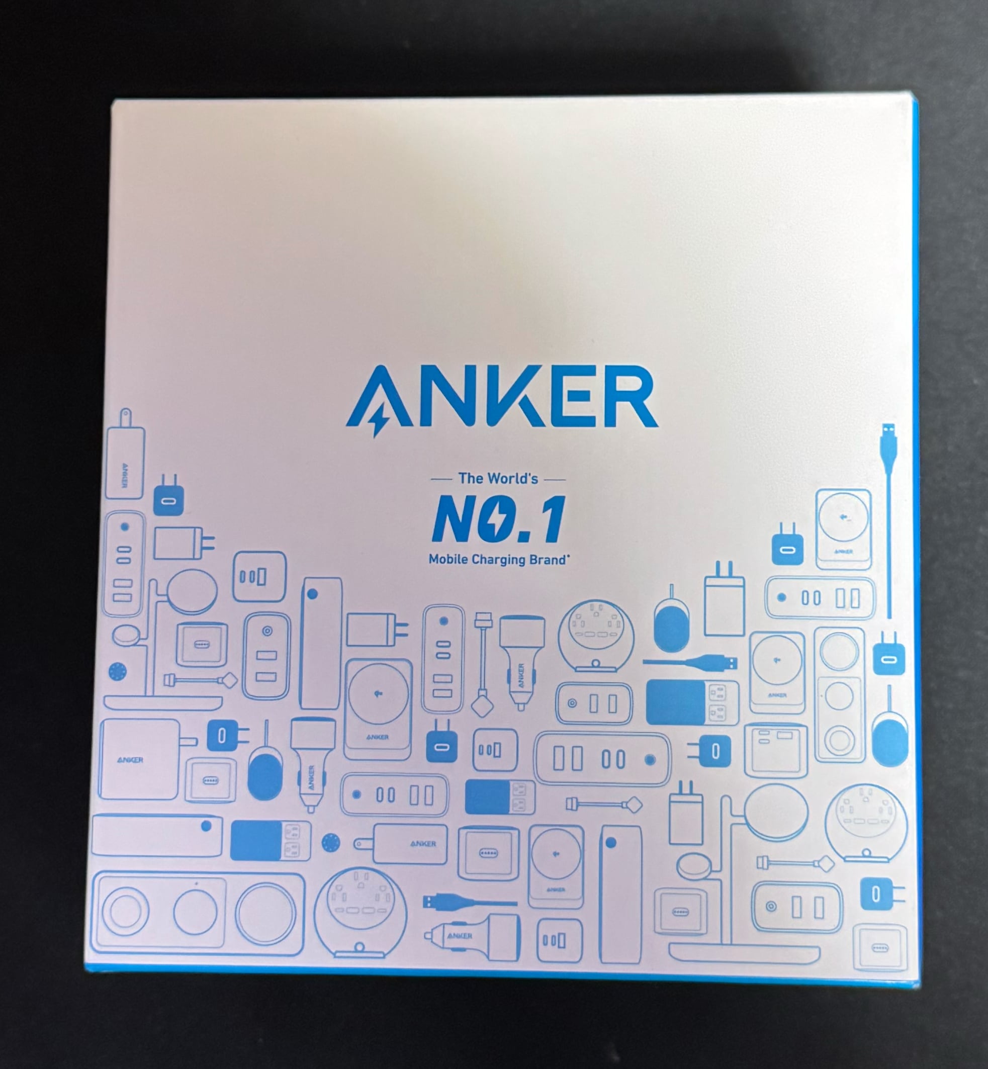 Anker Charging Station（9-in1,100W）外箱写真