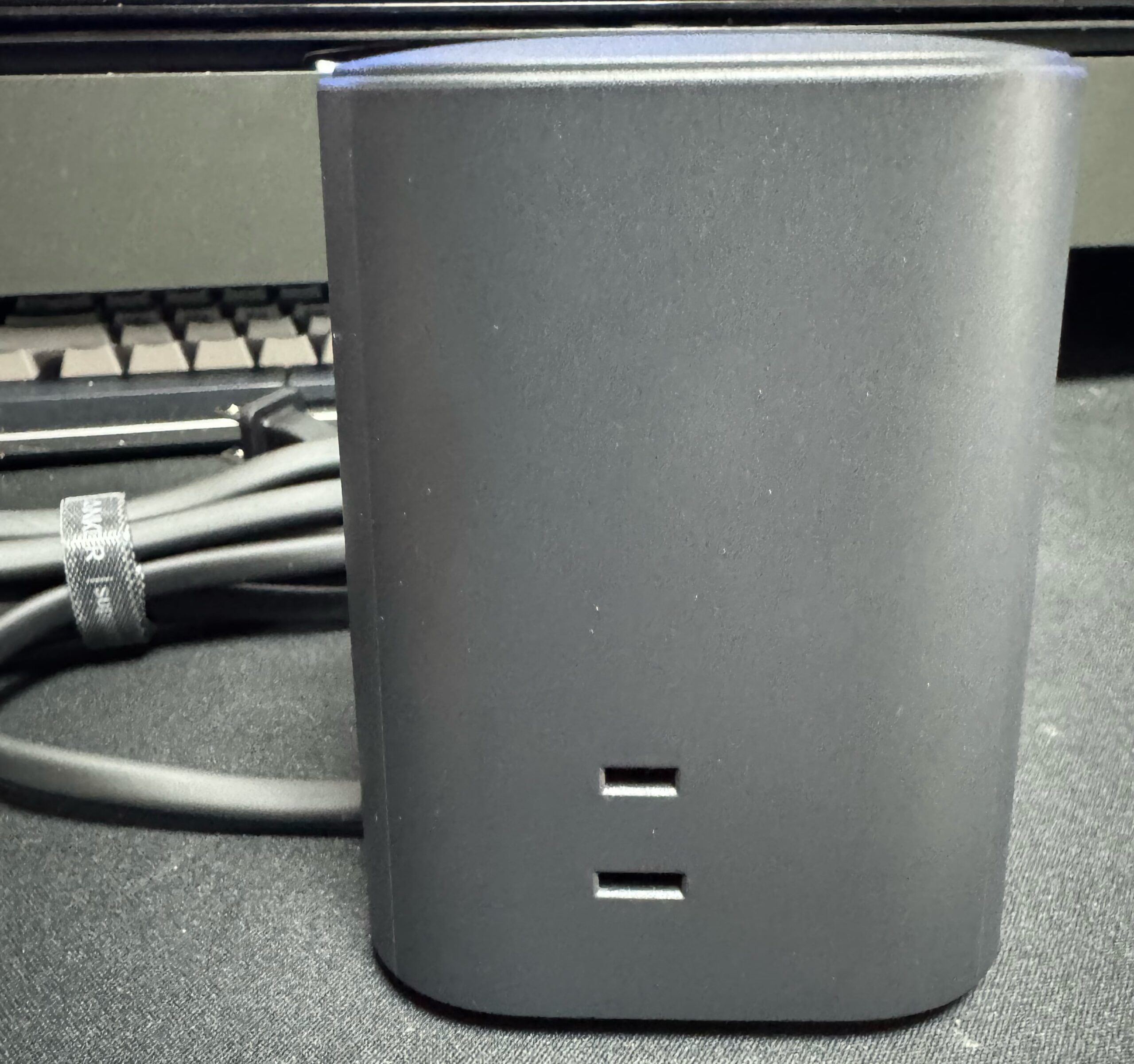 Anker Charging Station（9-in1,100W）側面