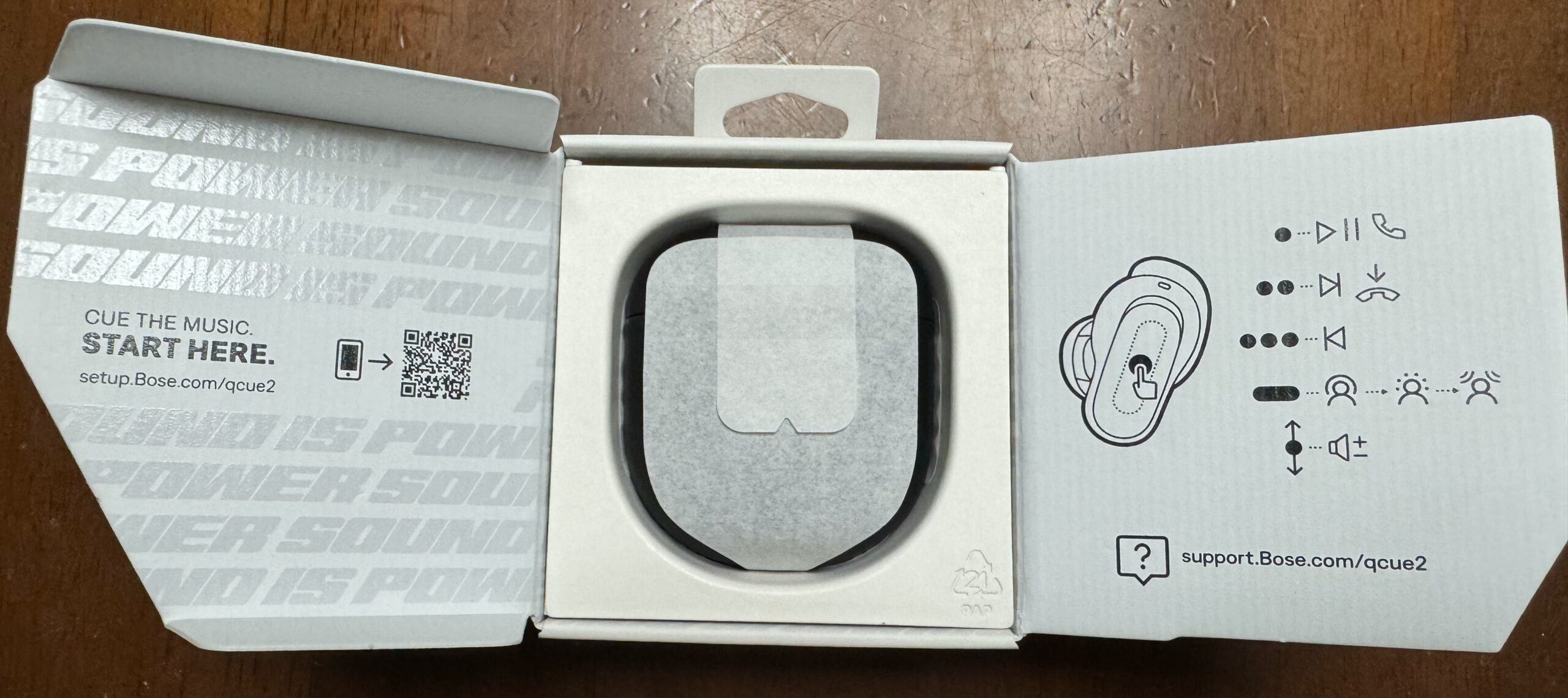 Bose QuietComfort Ultra Earbuds（第2世代）開いた内箱