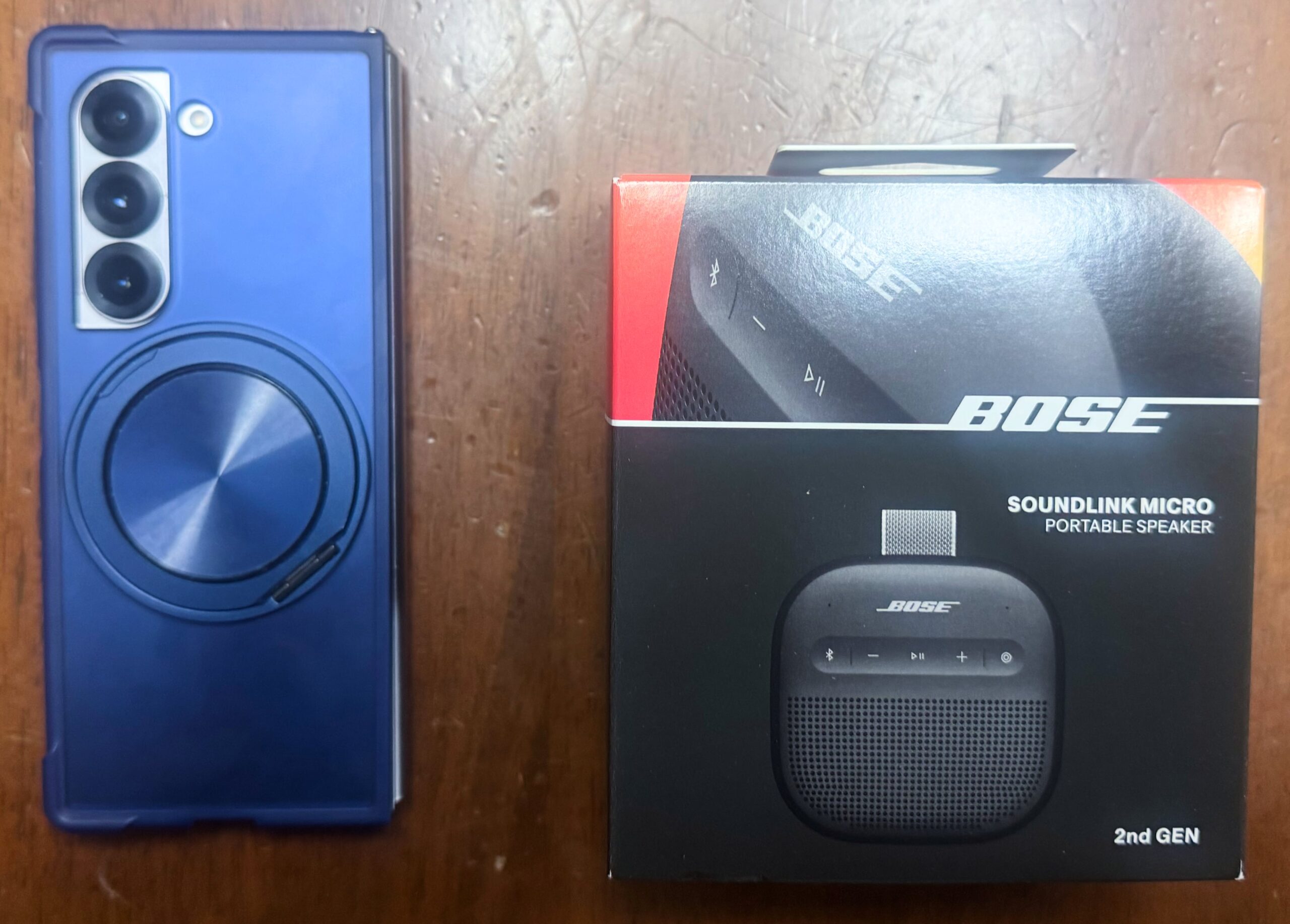 Bose SoundLink Micro Portable Speaker（第２世代）外箱：小さいです